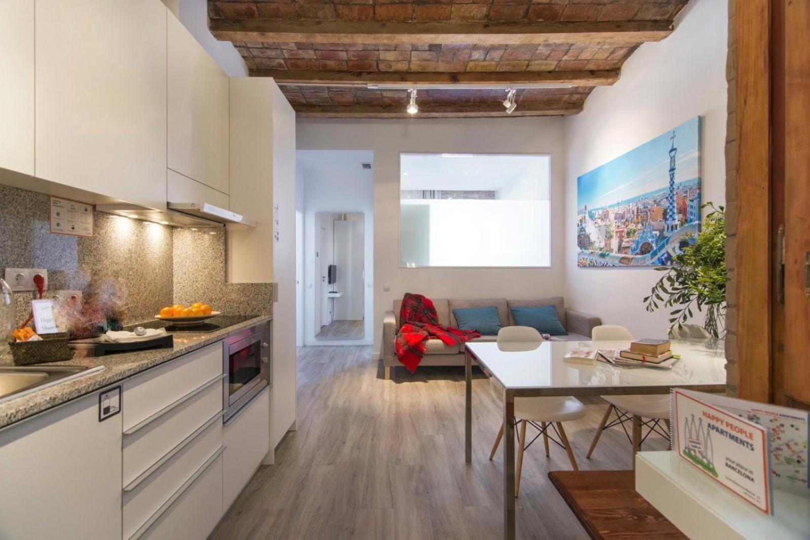 Happy People Sagrada Familia Apartments — Photos 1
